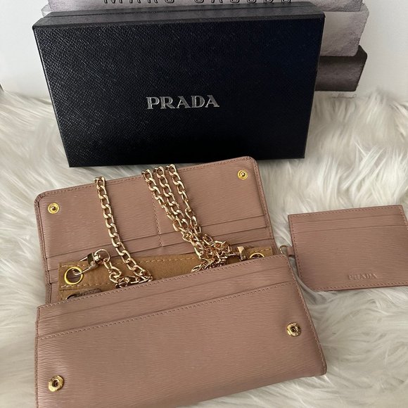 🔥🔥Authentic Prada Vitello Leather Continental Flap Wallet - Full Inclusion!! - Picture 9 of 17